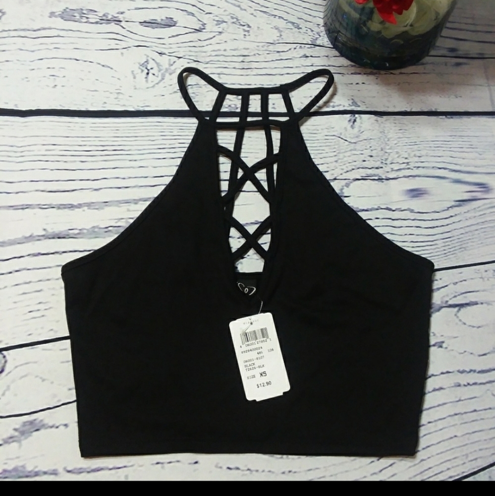 🔴🆕️BLACK STRAPPY TOP - Picture 3 of 3